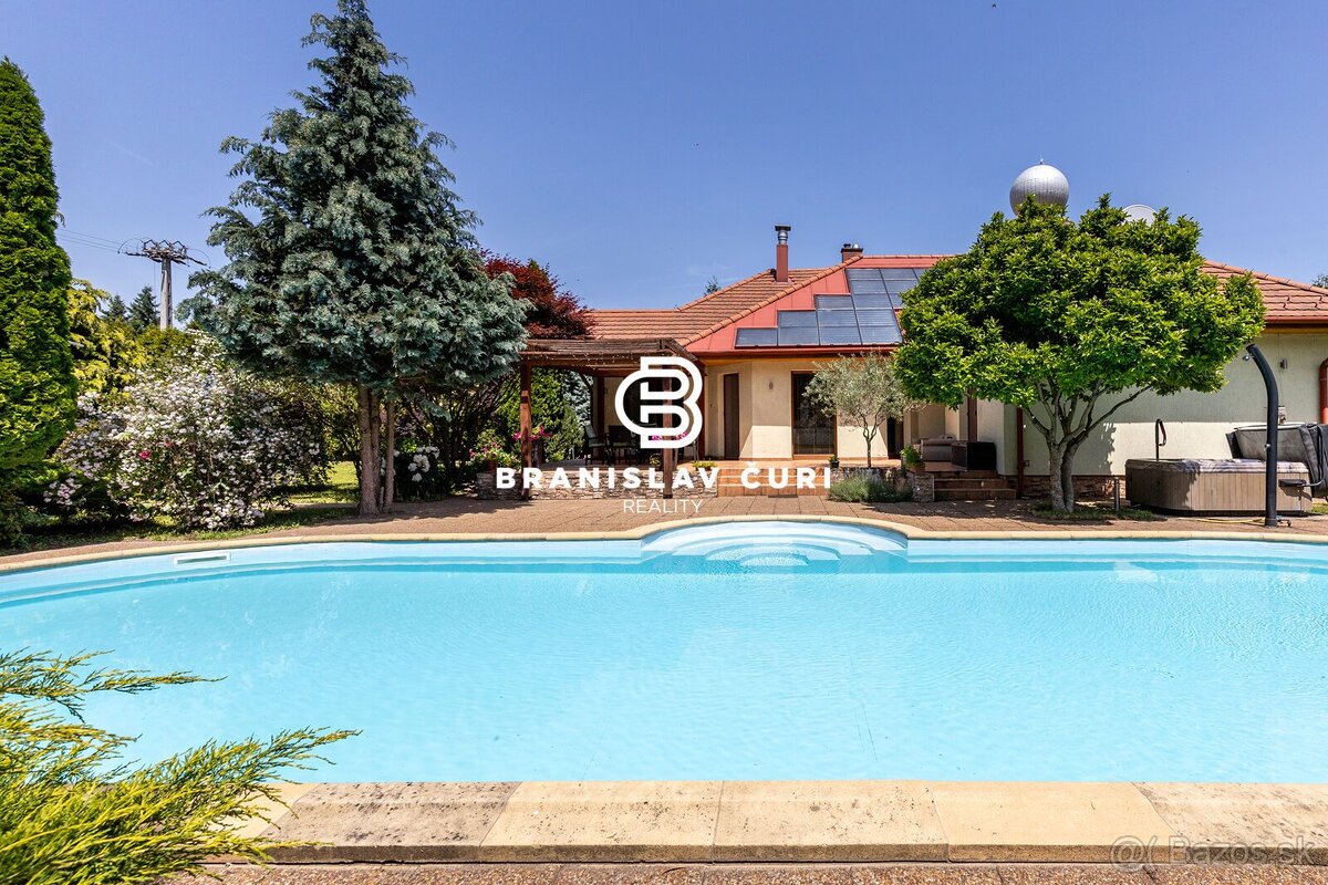 REZERVOVANÉ - NA PREDAJ BUNGALOV S BAZÉNOM V HIDASNÉMETI NA