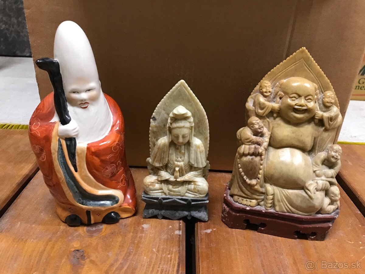 čínske sošky a budha