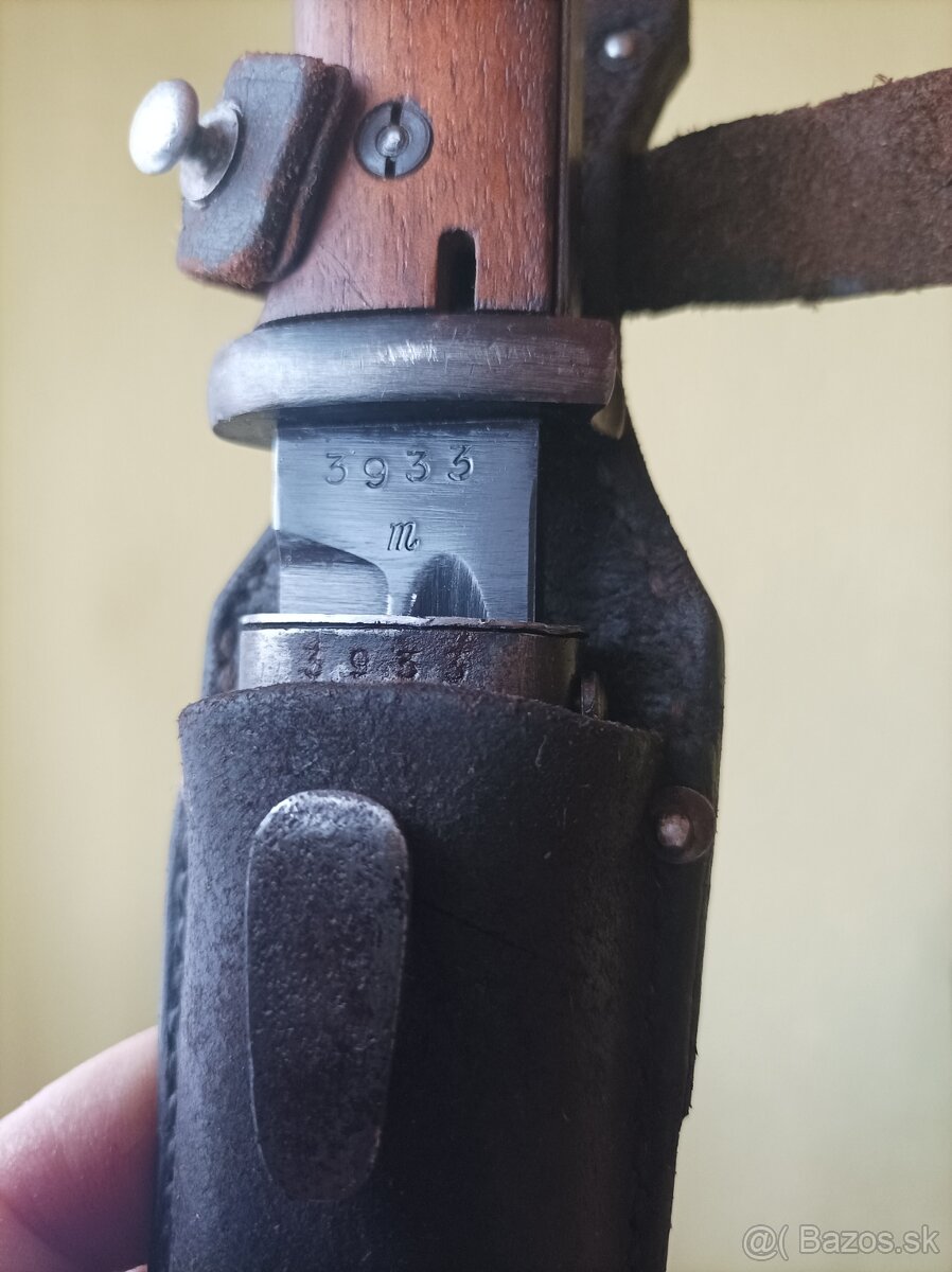 Bodák Mauser K98 dřevěné střenky