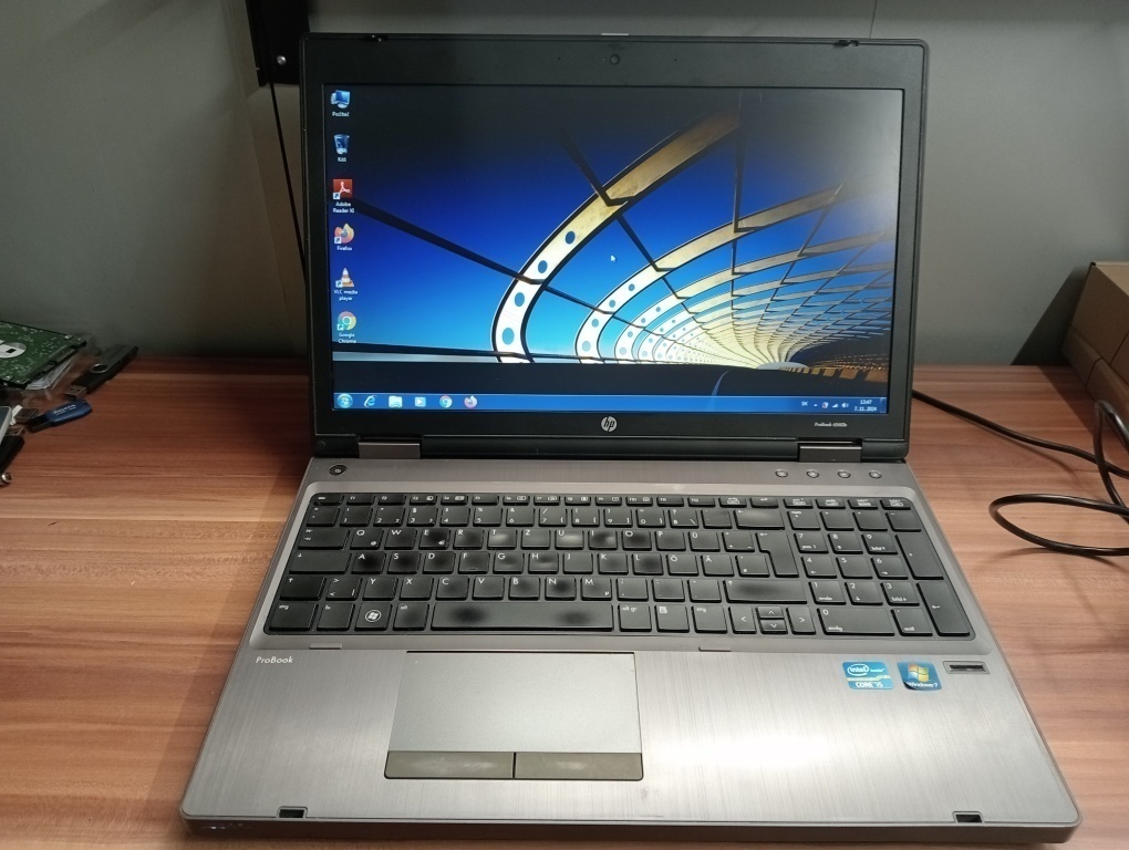 predám notebook HP PROBOOK 6560B , Windows 7 ,bez bat.