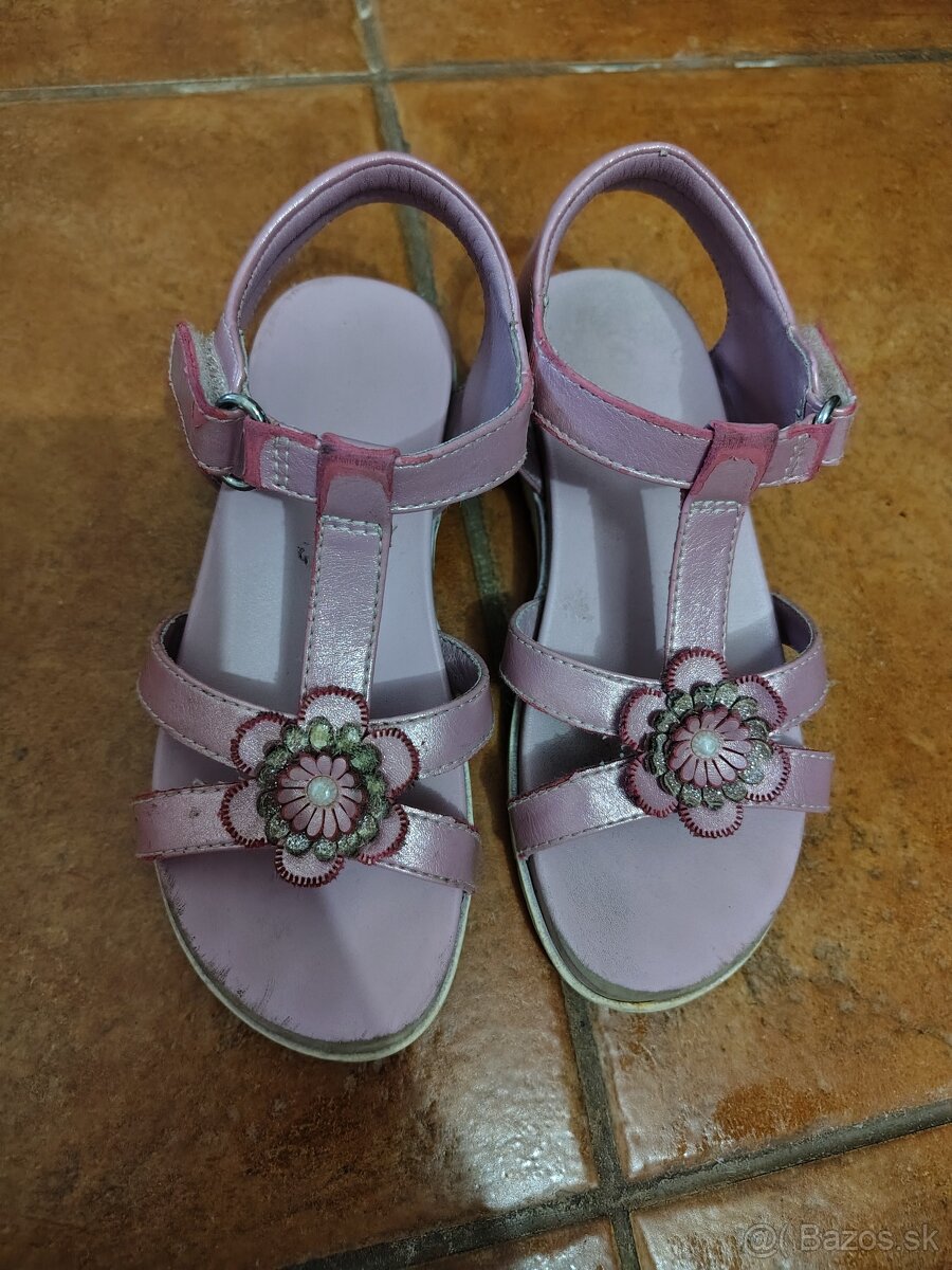 Sandalky