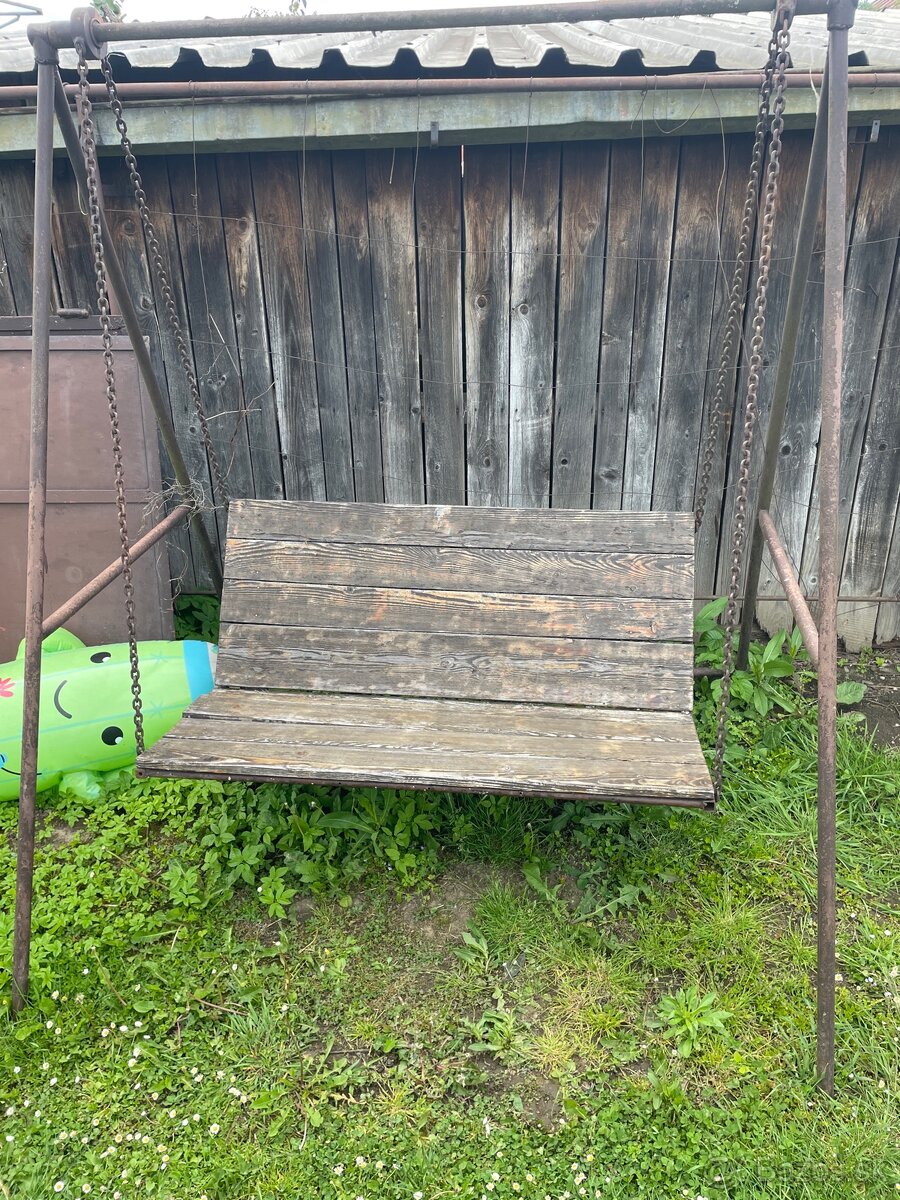 Záhradná hojdačka
