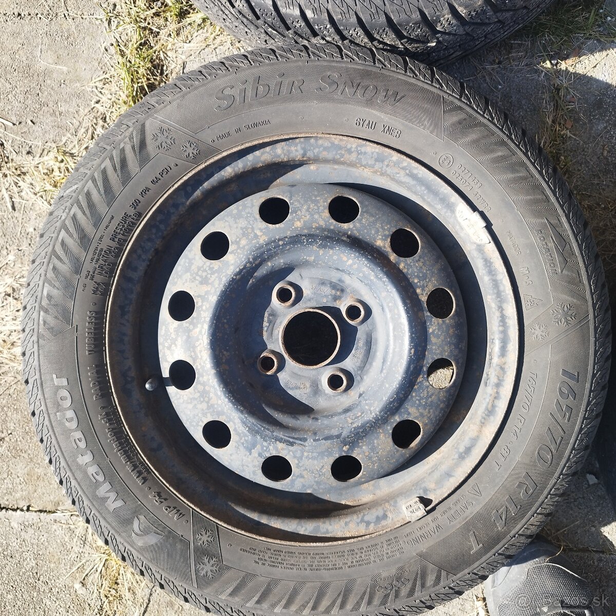 Zimné pneumatiky 165/70 r14