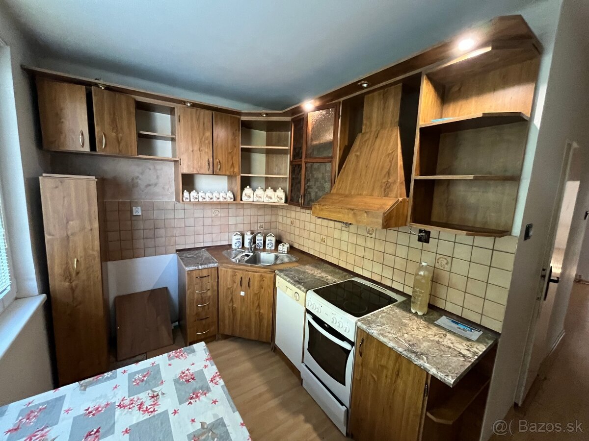 Priestranný 3-izbový byt s dvoma balkónmi
