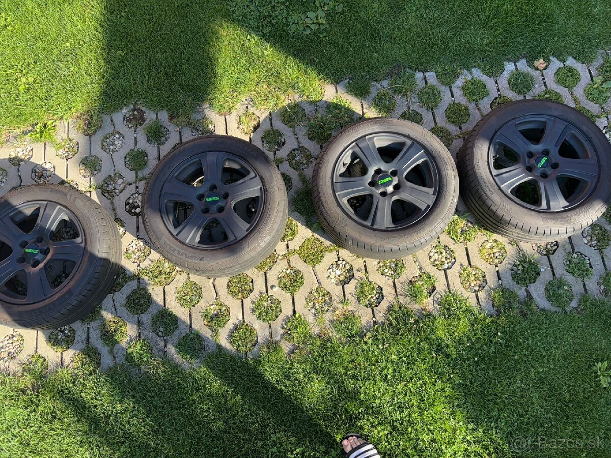 Elektróny s pneumatikami 205/55 r16