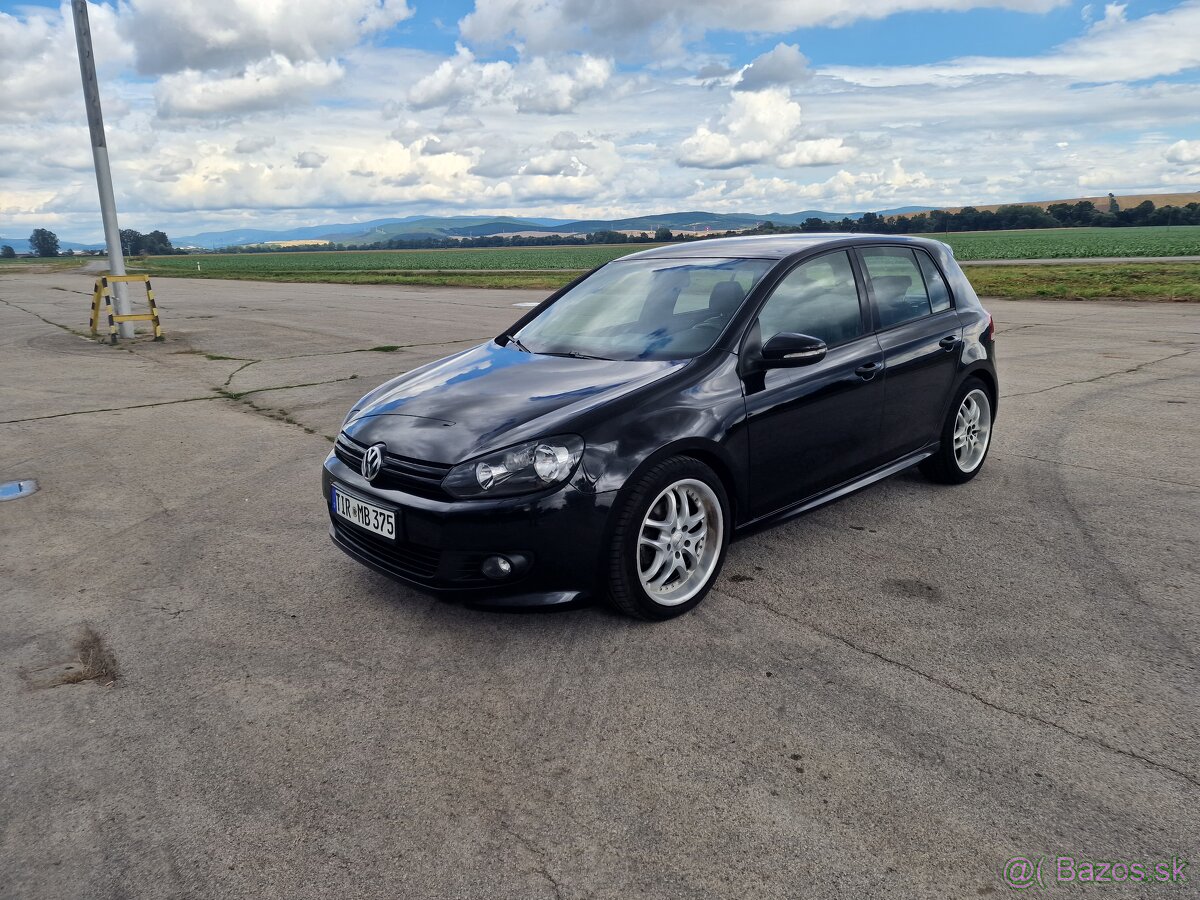 Vw golf 6 2,0tdi r-line 103kw
