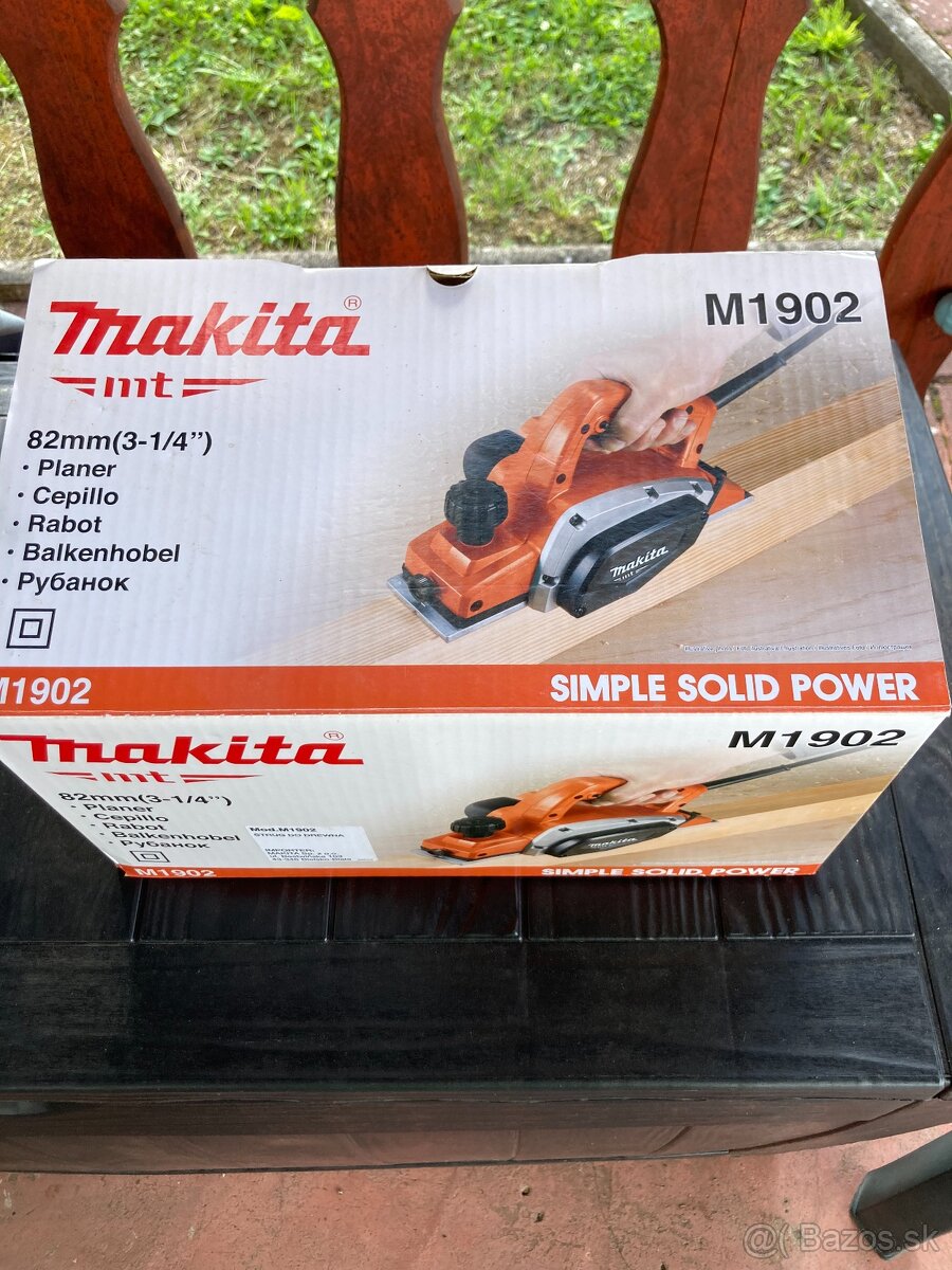 Hoblovacka Makita M1902