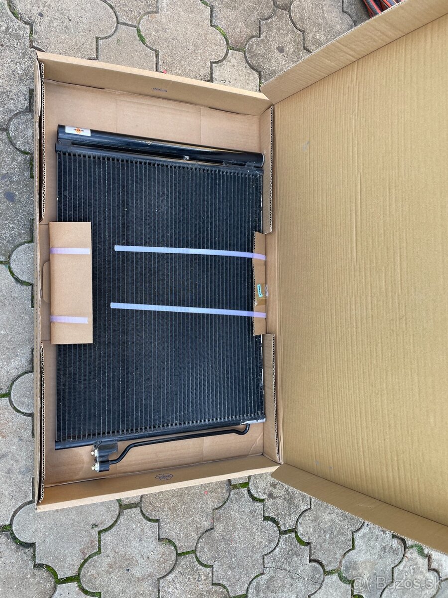 Preám AC Klíma chladič kondenzátor pre BMW F07 F10 F12 F01