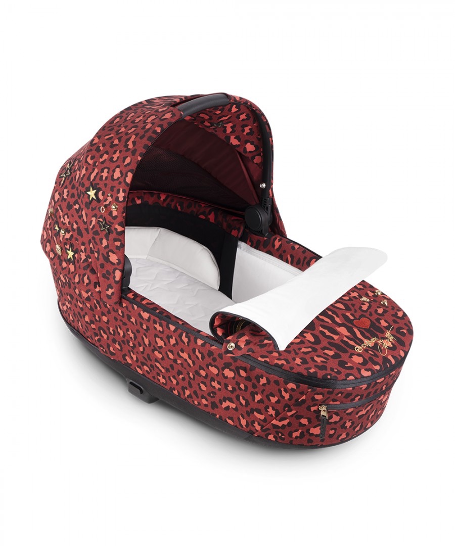 Cybex Priam by Alec Vöelkel