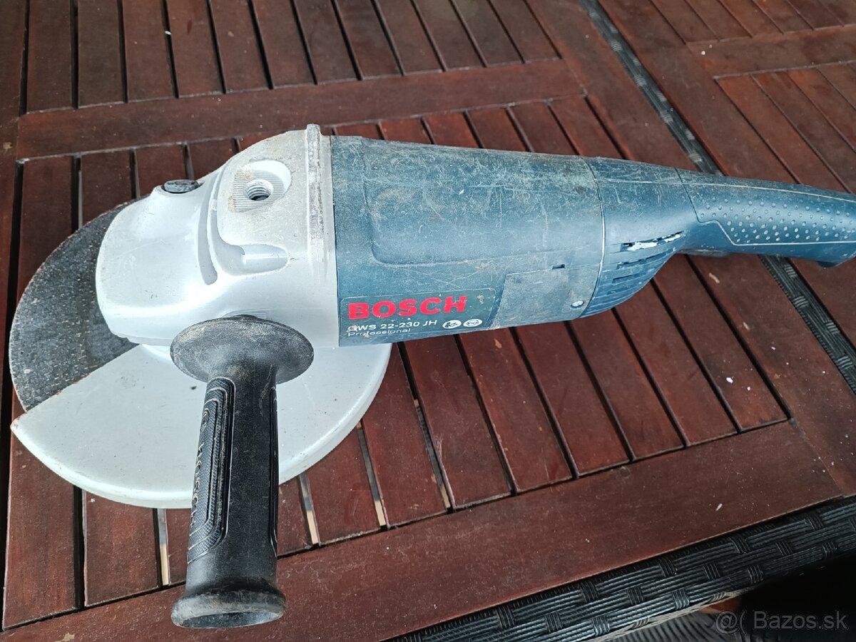 Predám uhlovu brusku 230 MM.