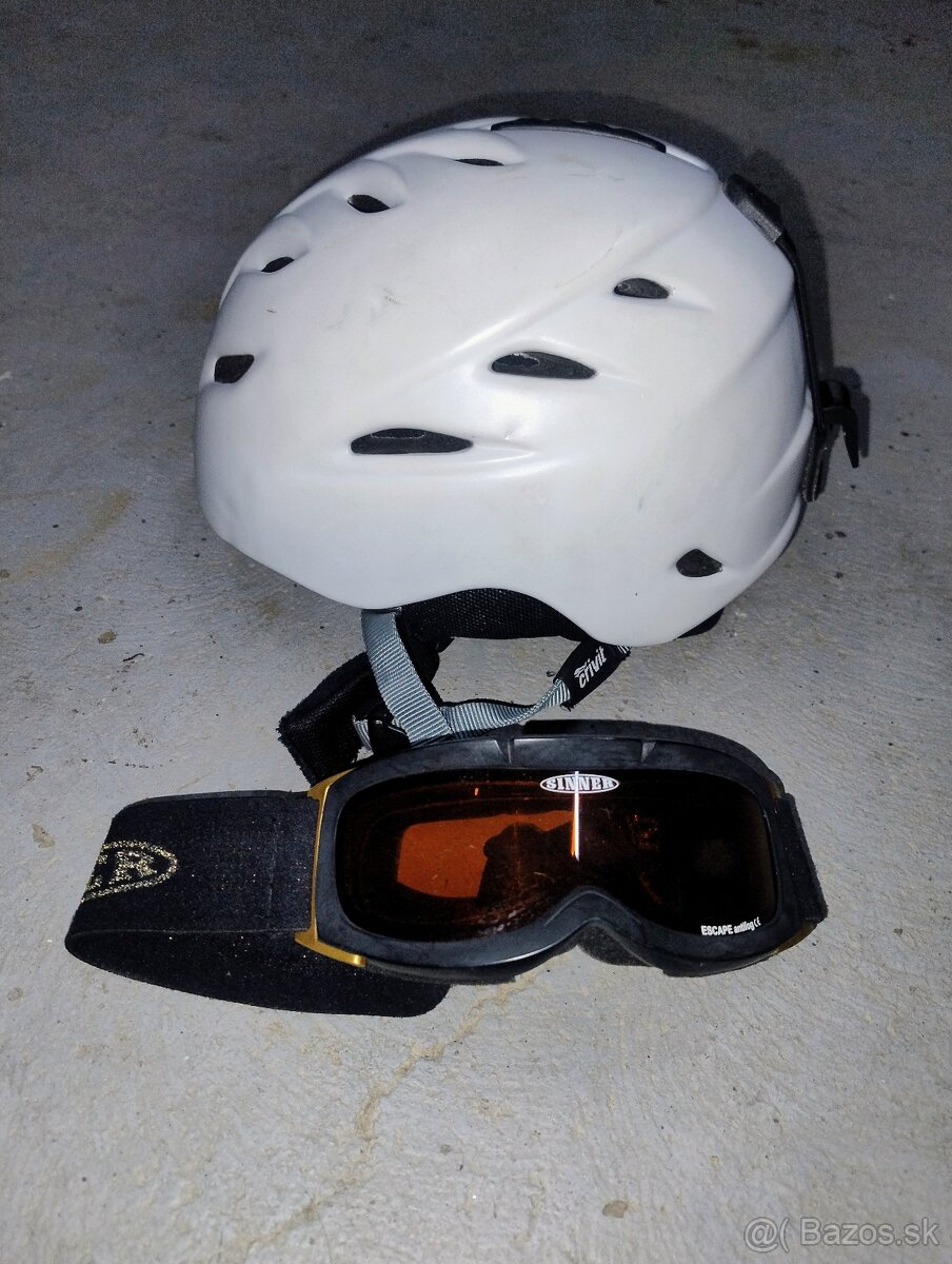 Detská lyžiarska helma + okuliare
