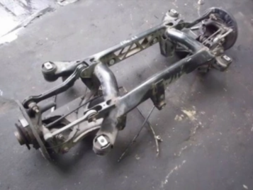 rozpredaj 730i e38 zadna aj predna naprava