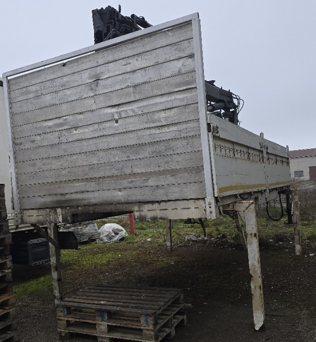 Predám BDF nadstavba + hydraulická ruka ATLAS