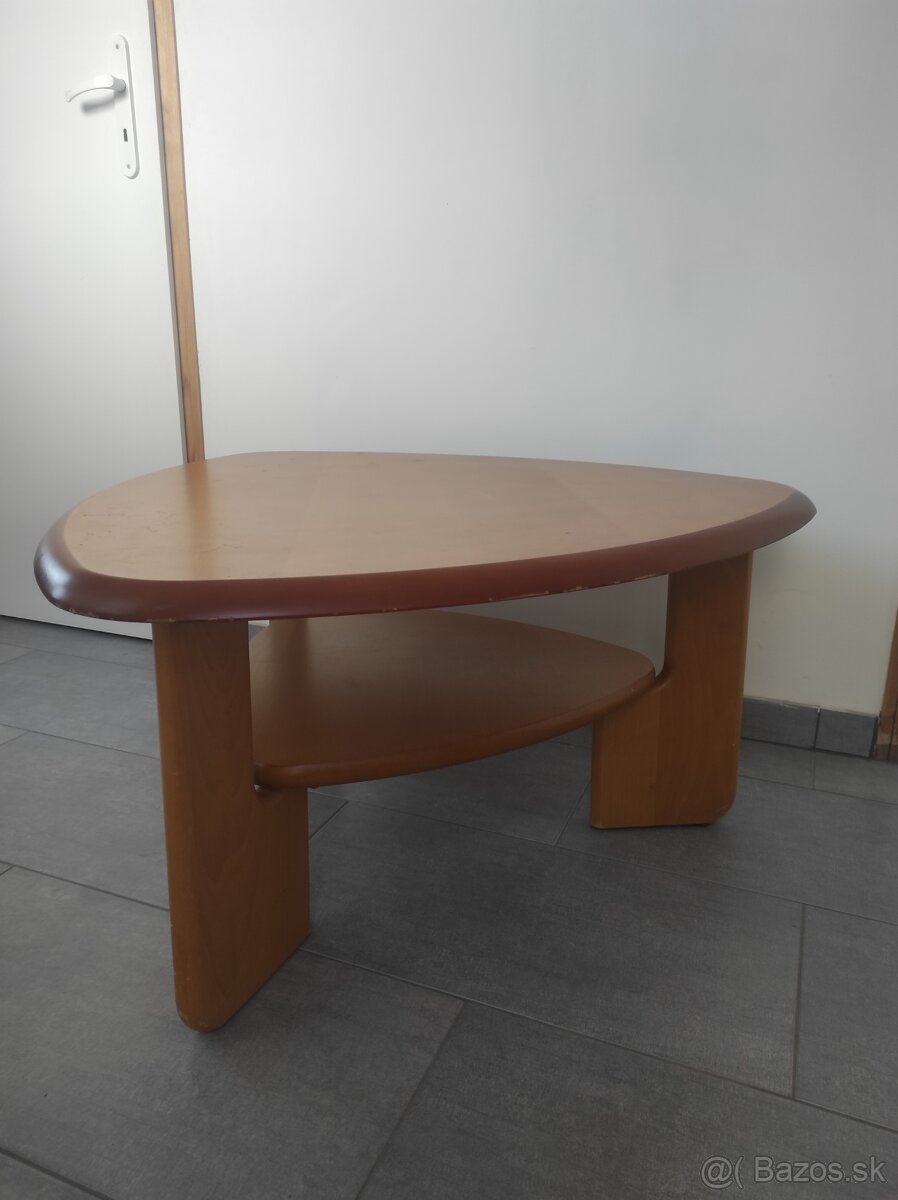 Konferenčný stolík