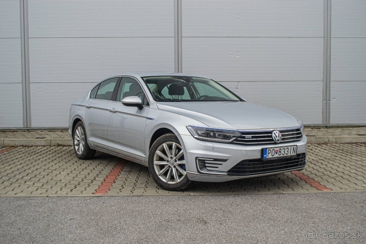 Volkswagen Passat Sedan B8 GTE