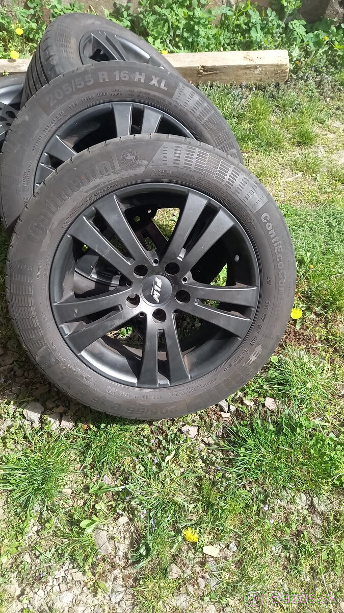 Letné pneumatiky na elektrónoch