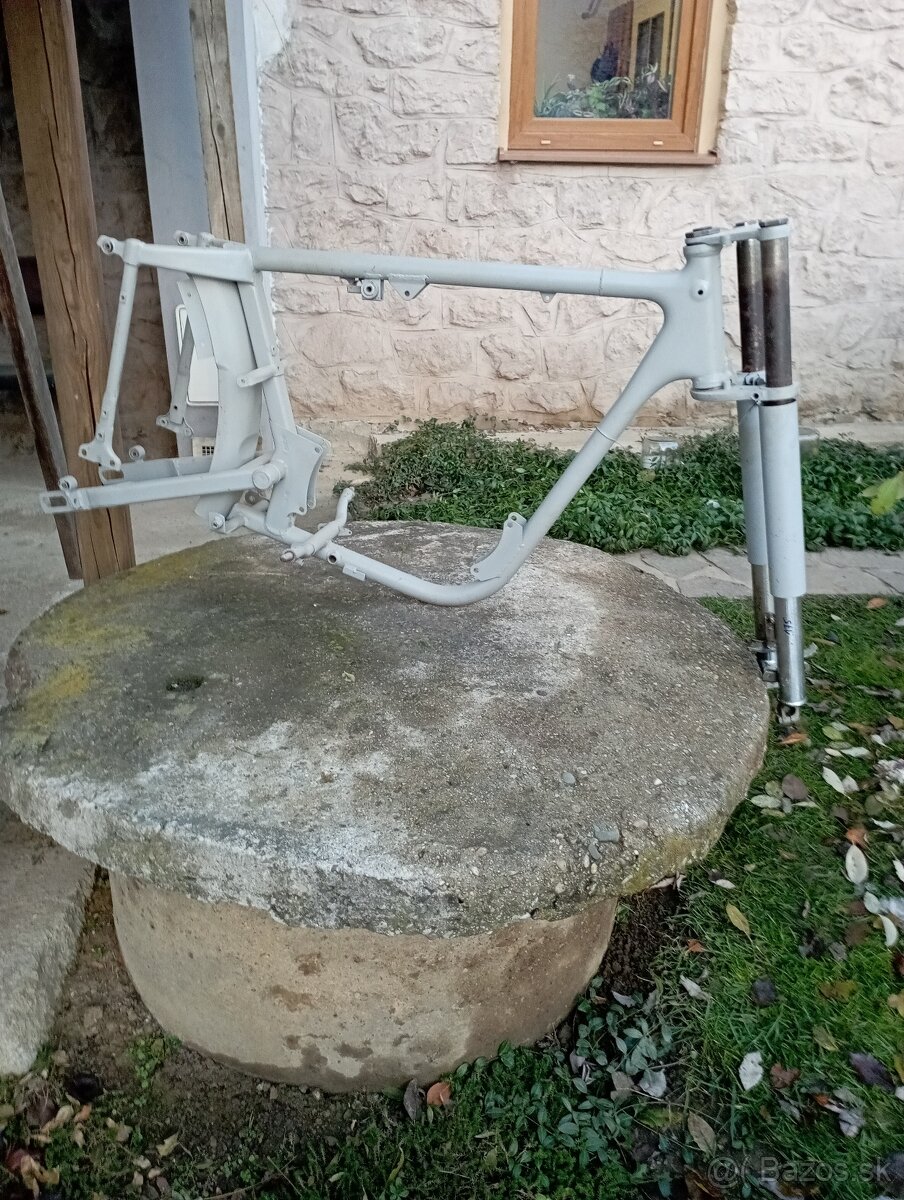 RAM NA JAWA čz 175