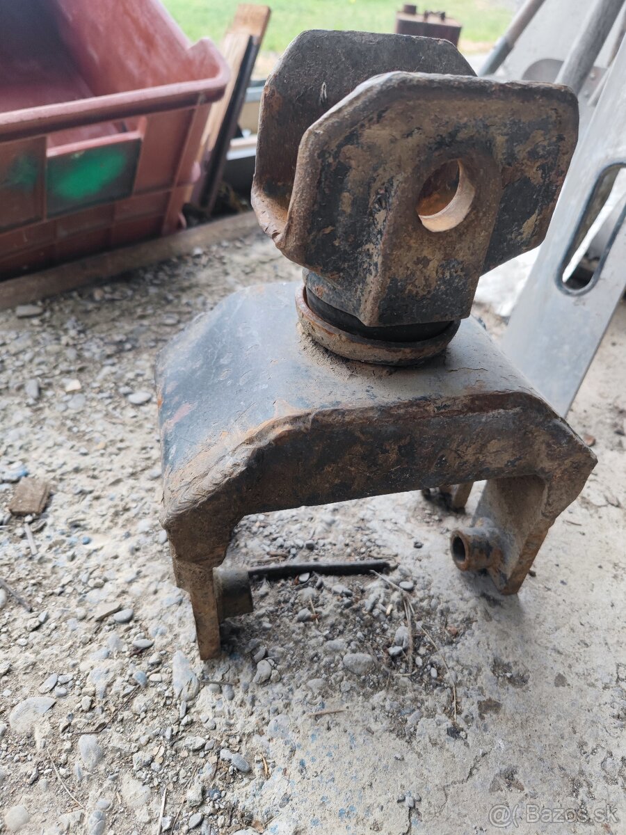 Tiahlo na traktor