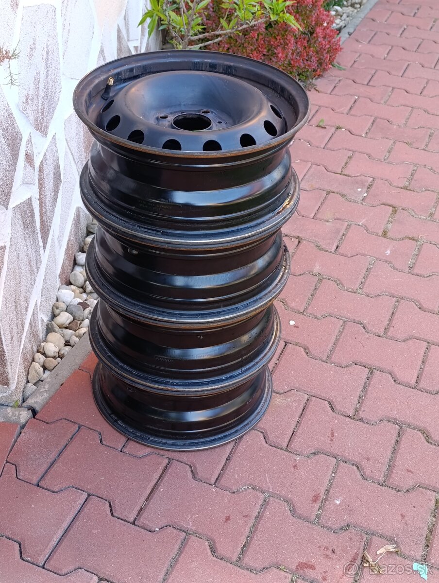 Predám plechové disky na Citroen C3