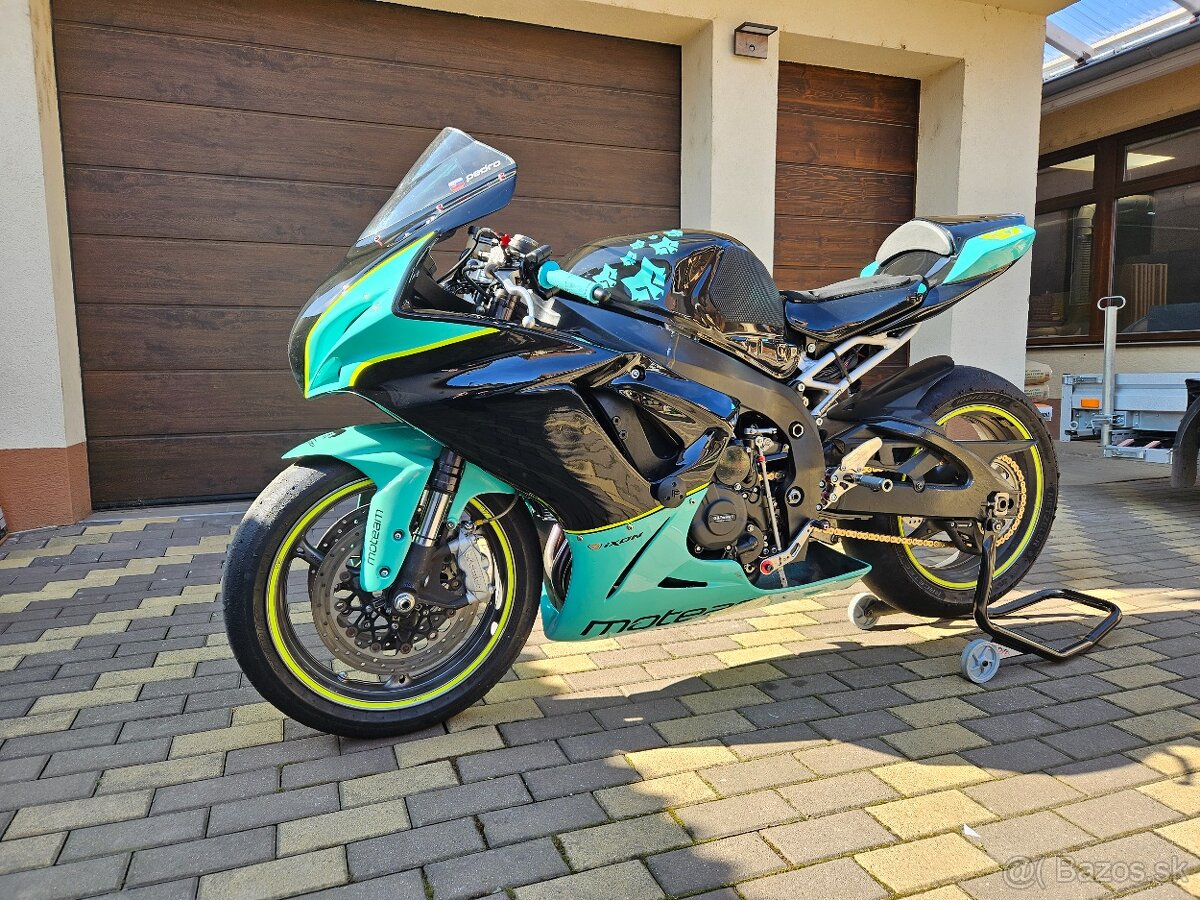 Okruhovka Suzuki GSX-R 600 2011 L1