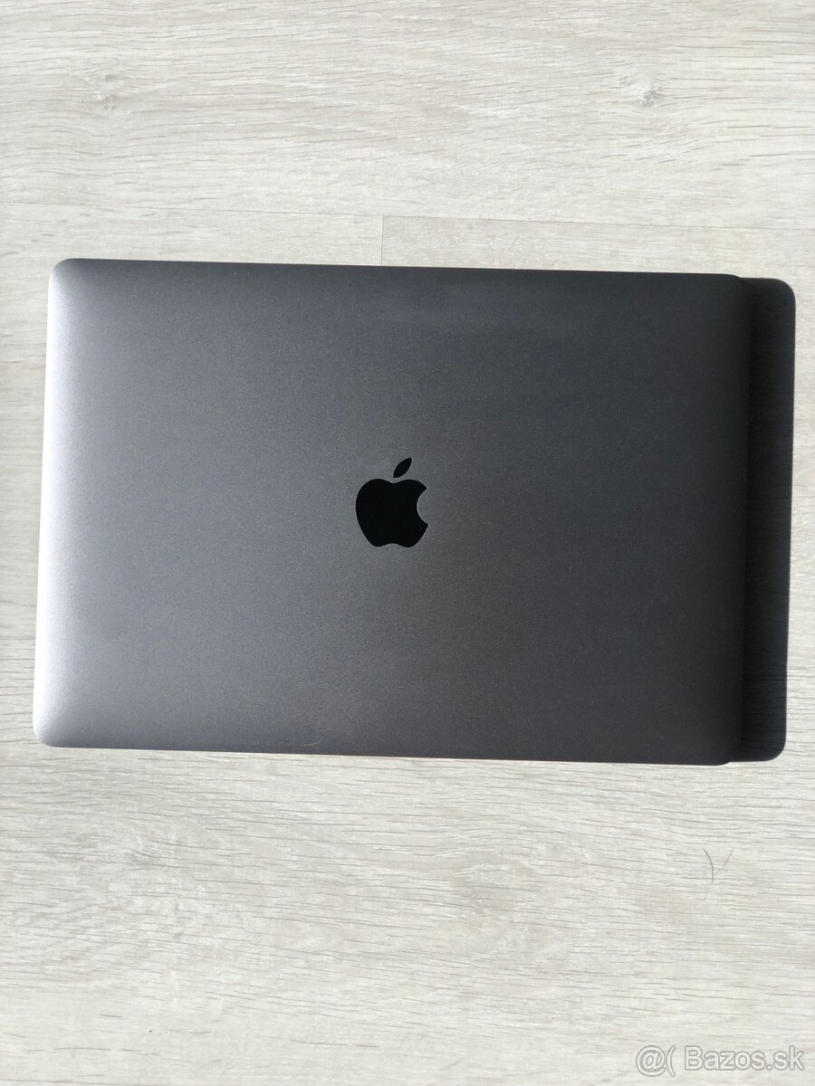MacBook Pro 13” s čipom Apple M1 💻