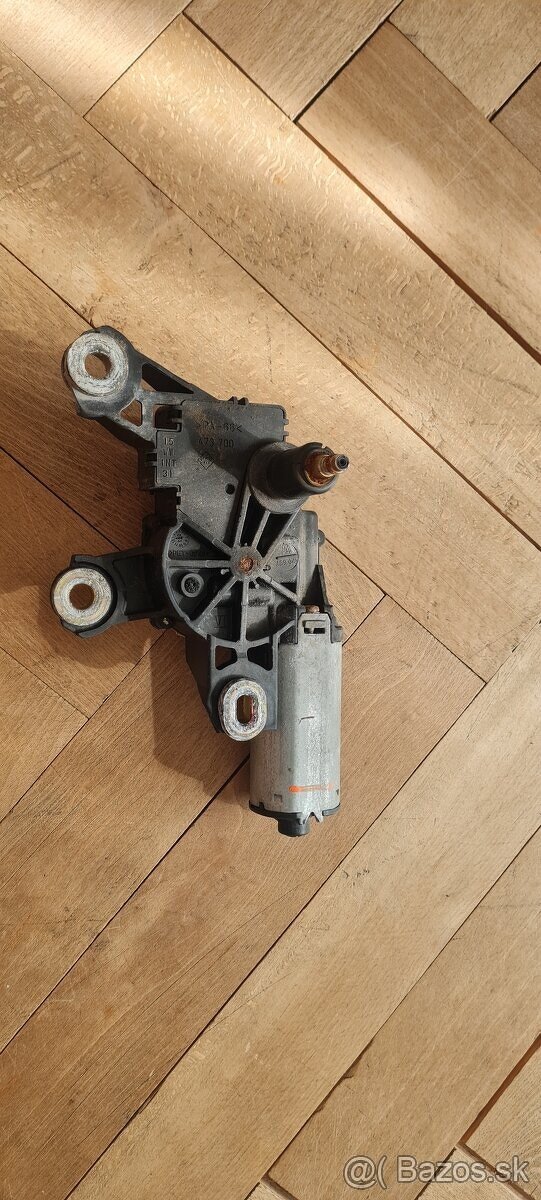 B5 motorček