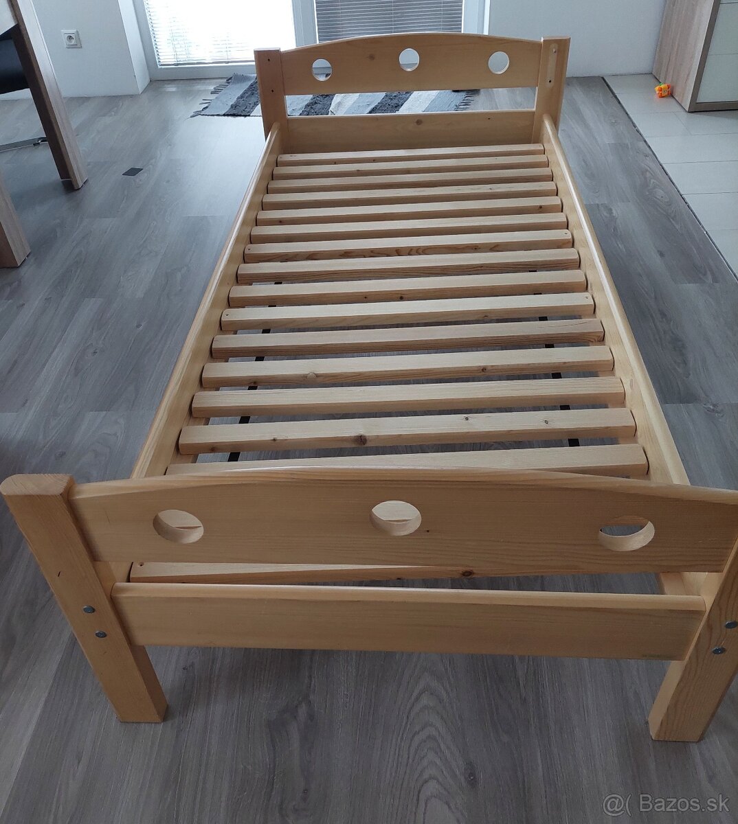Posteľ