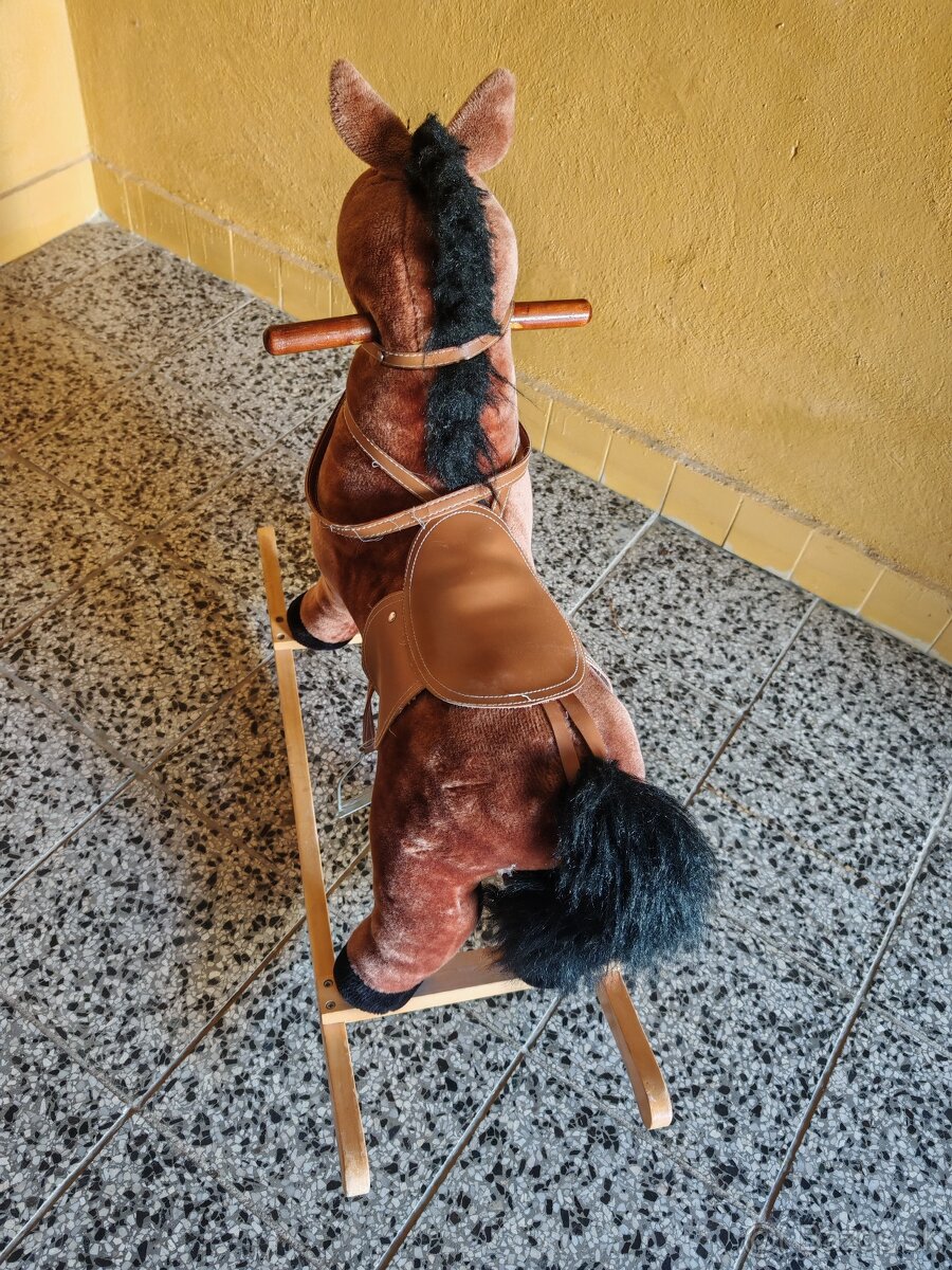 Hojdací koník