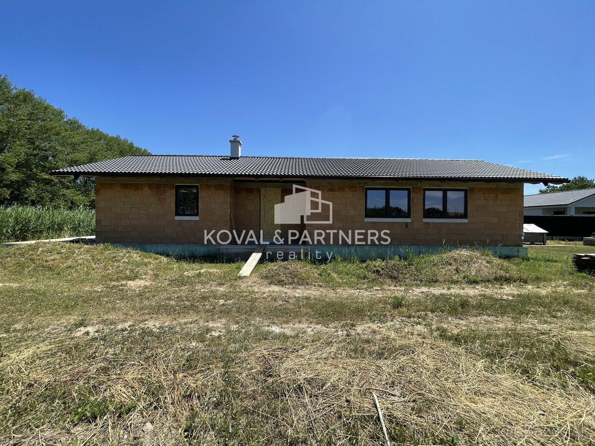 4 izbový bungalov Zbehy, HOLODOM