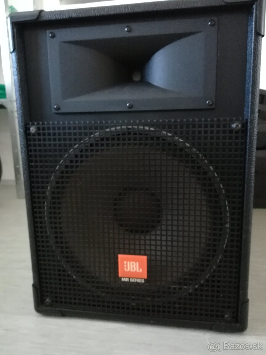 JBL MR925