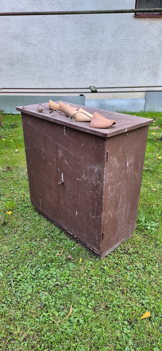 Starožitný nabytok