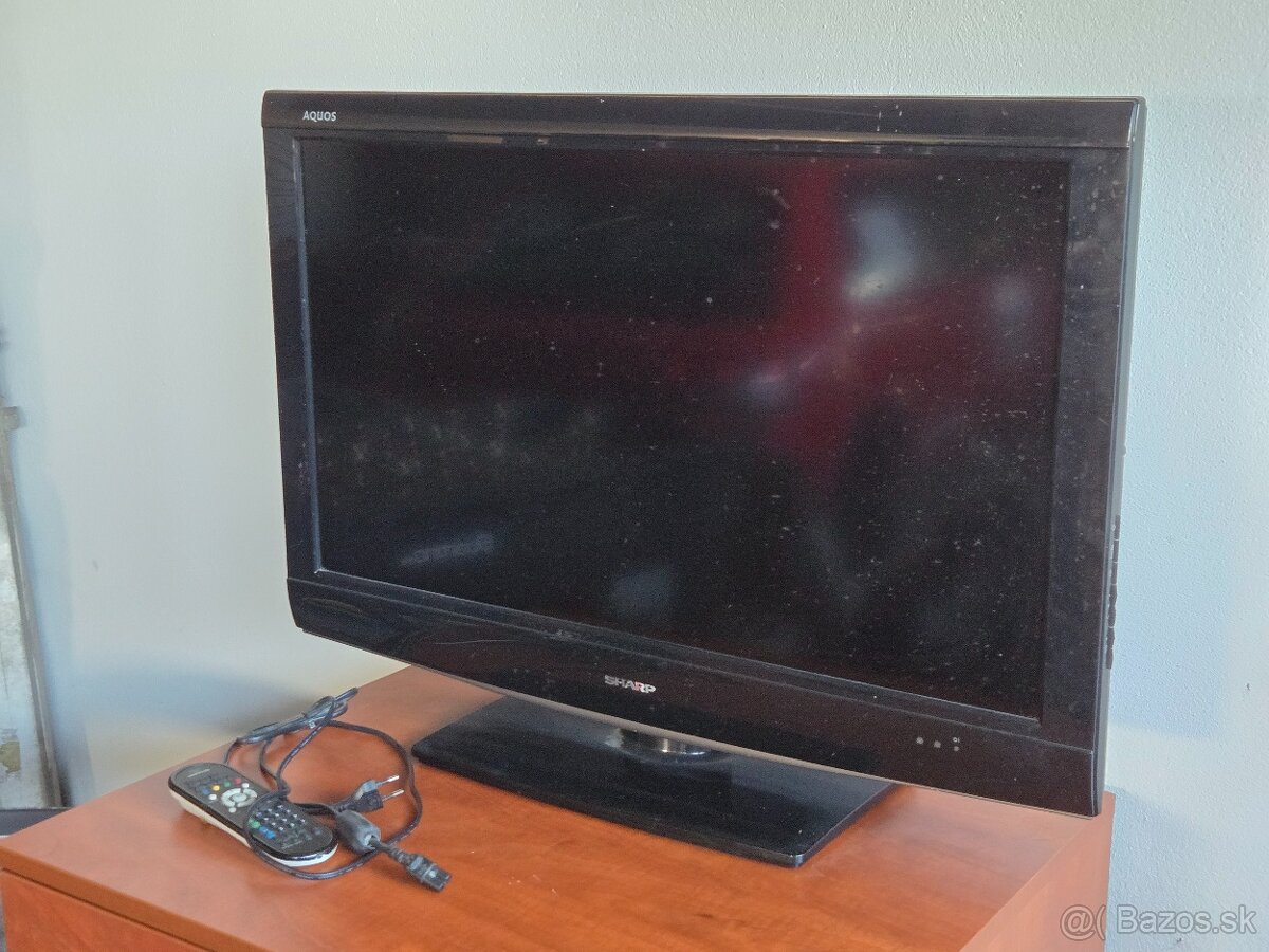 LCD _ Sharp Aquos _ 80cm