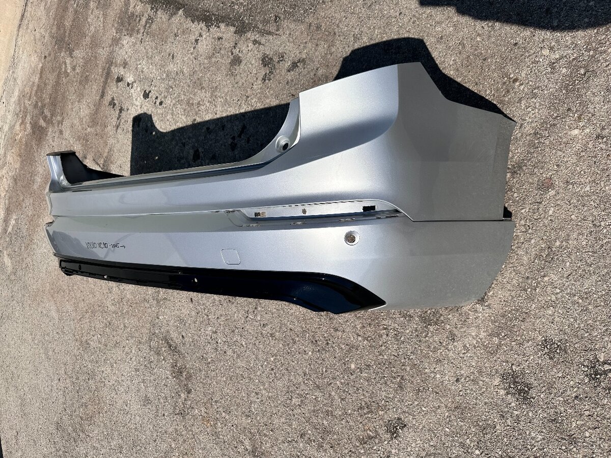 VOLVO XC90 II 15- ZADNE  NÁRAZNÍKY+SPOJLER