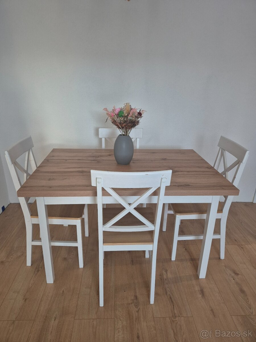 Jedálenský set