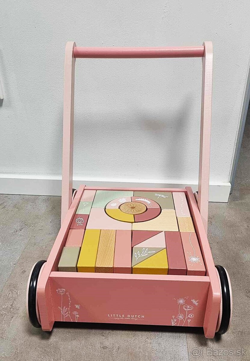 CHODÍTKO - VOZÍK S KOCKAMI LITTLE DUTCH