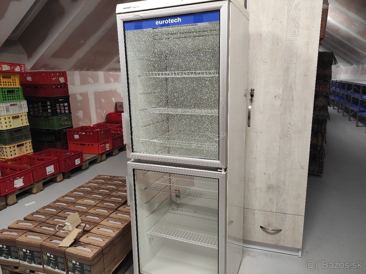 Chladiaca vitrína 2 dverová EUROTECH