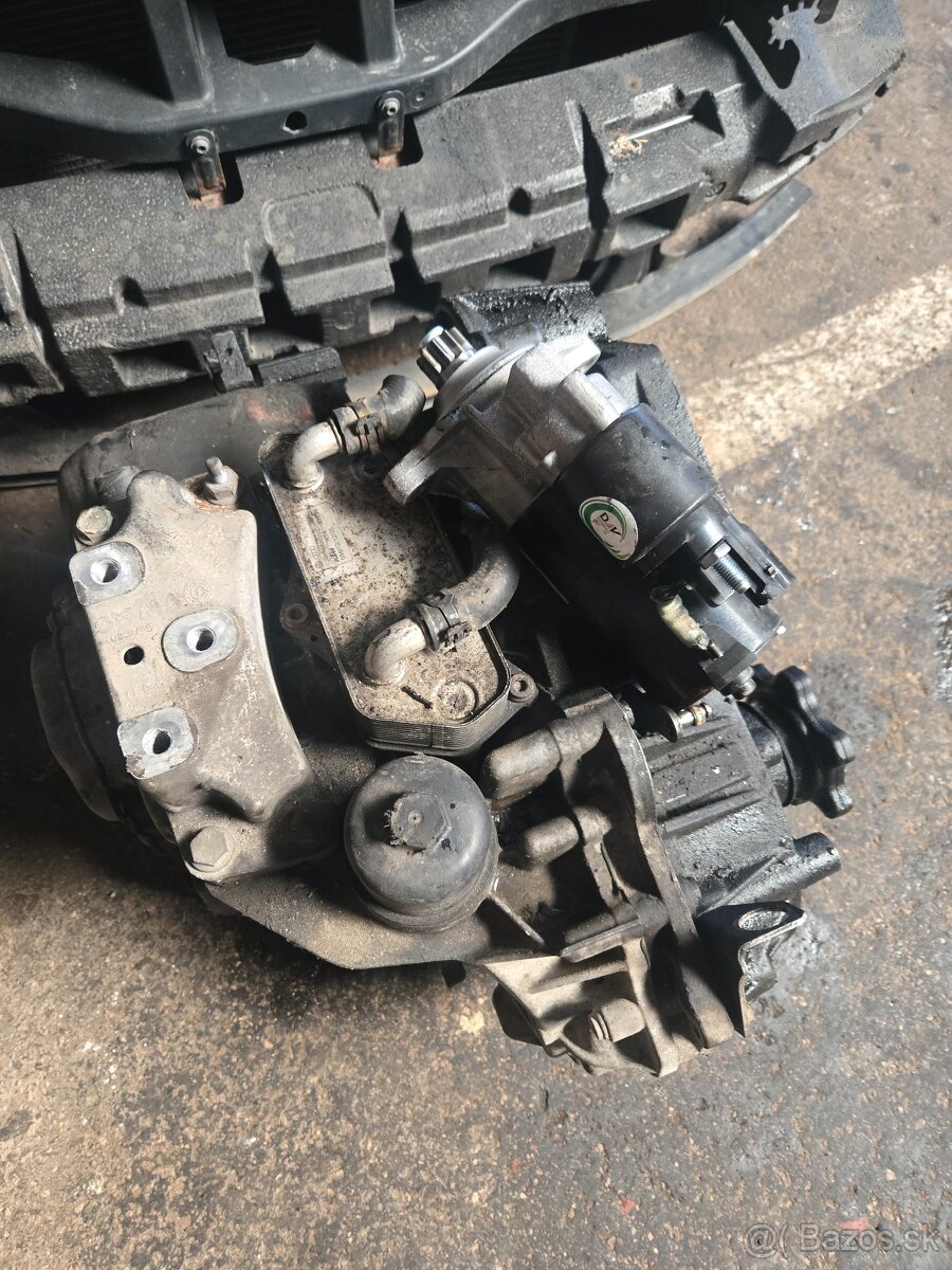 Predam automat prevodovku z passata b6 2.0l 103kw