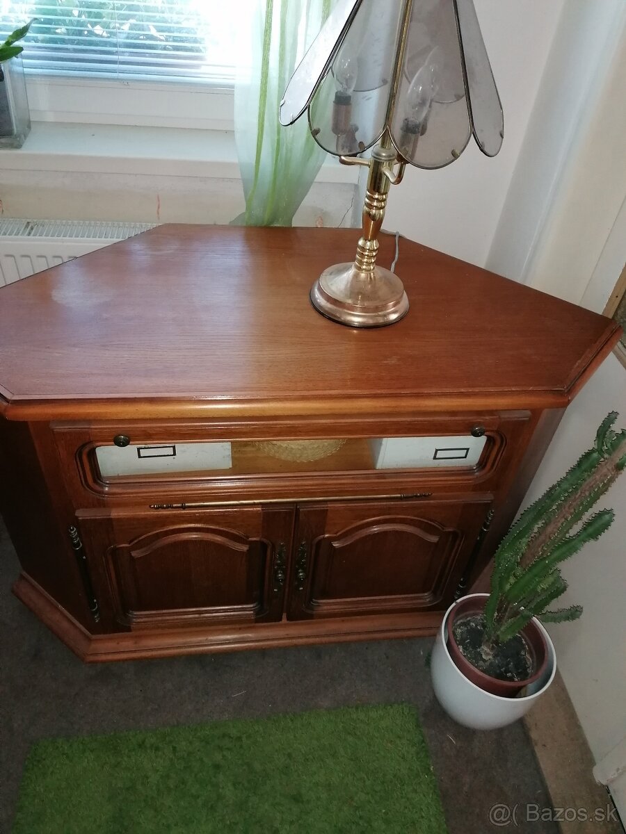 Rohova rustikalna komoda
