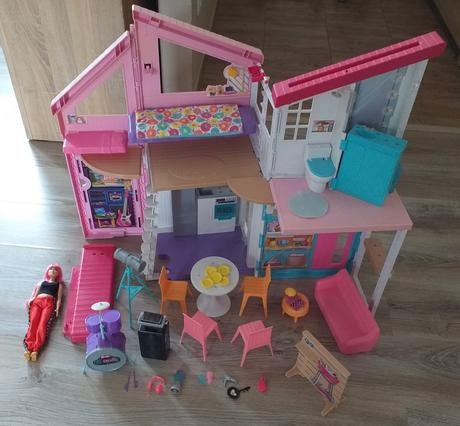 Barbie domček Dom v Malibu, bábika Daisy zdarma