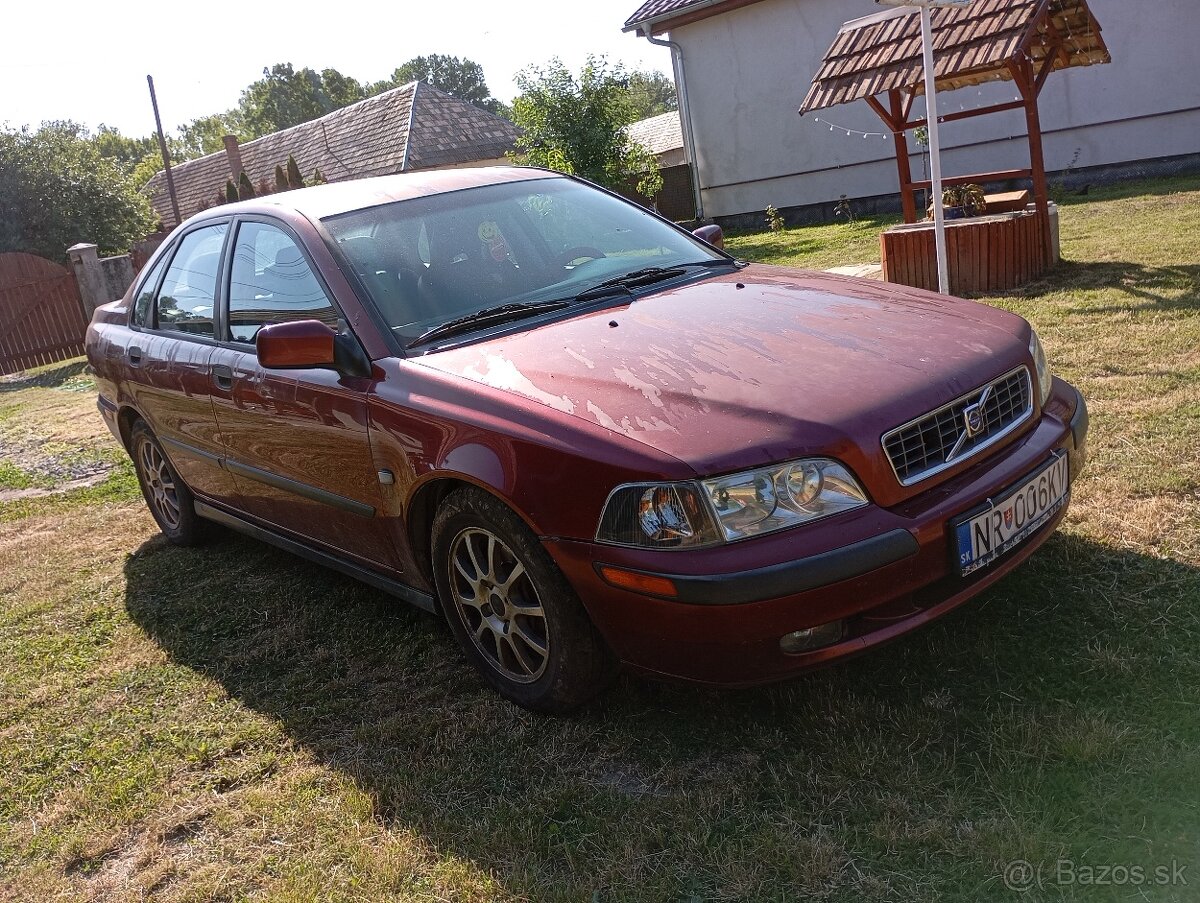 Volvo S40
