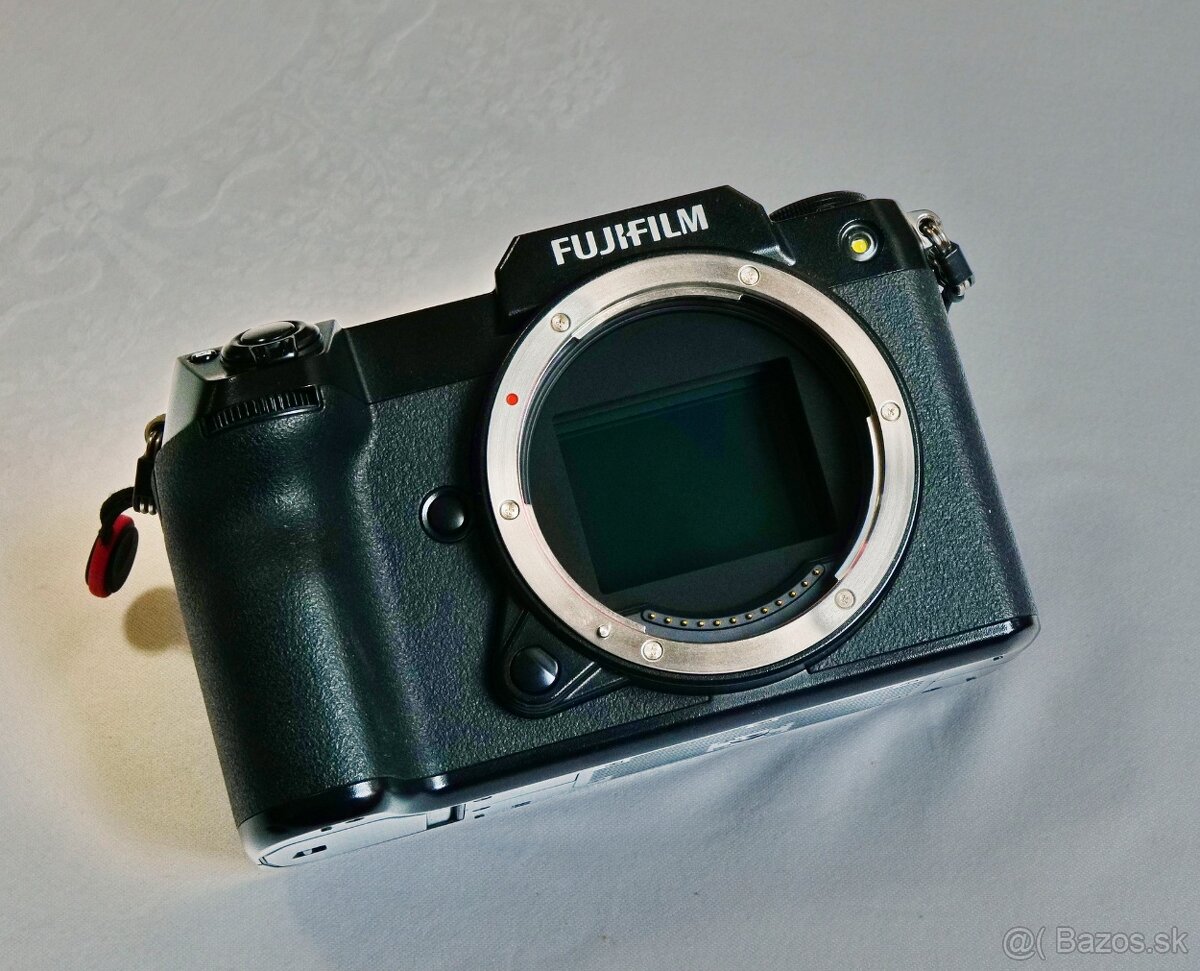 Fujifilm GFX 100s 100 mil. pixel