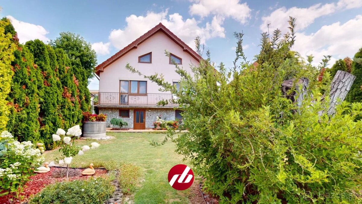 VEĽMI PEKNÝ 2–3 GENERAČNÝ RD s možnosťou podnikania