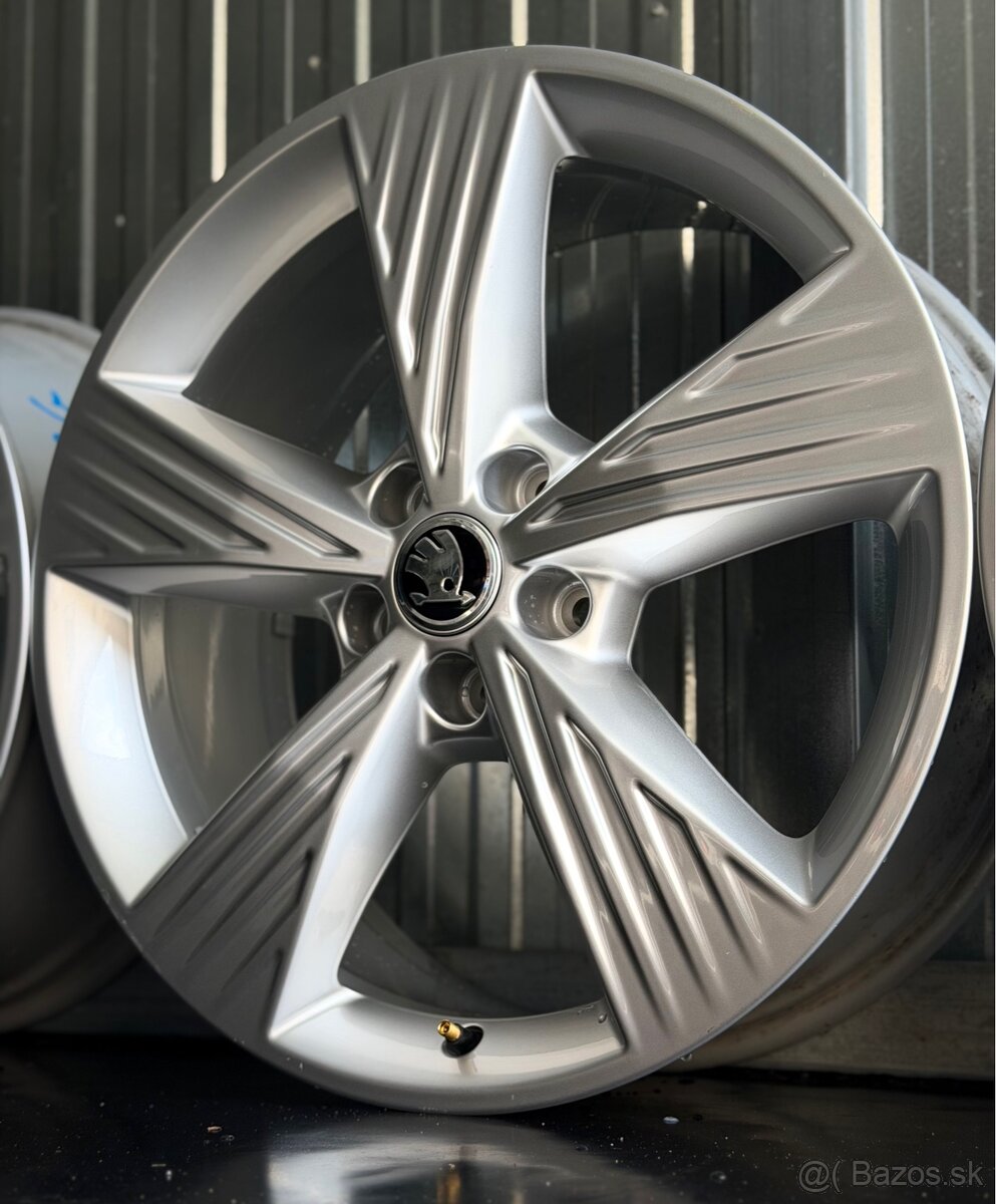 #13 Elektróny originál Škoda r19