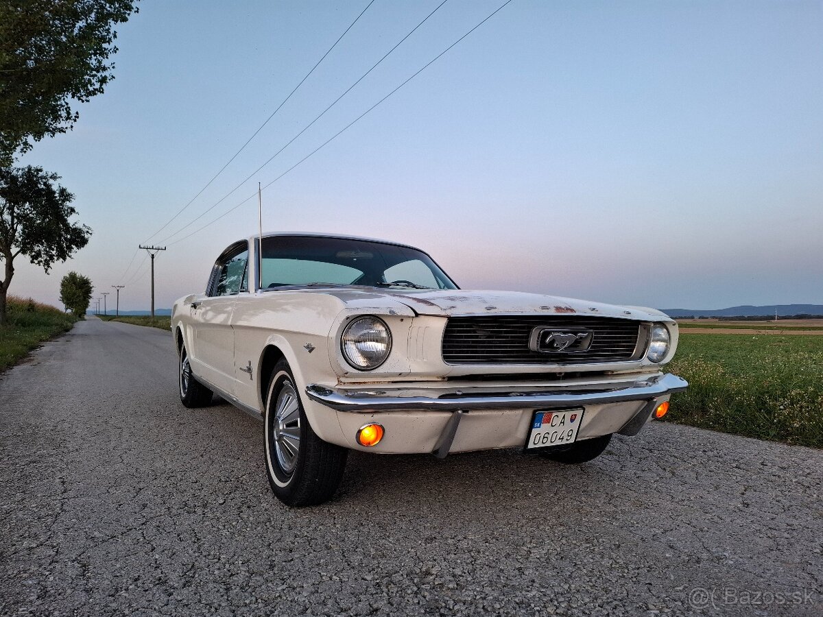 Ford Mustang Fastback