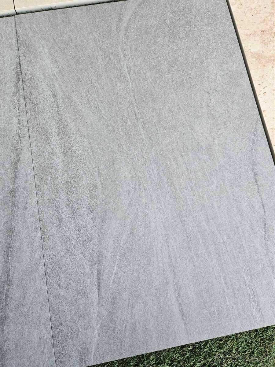 Dlažba veľkoformát 90x60, hrubka 2cm, vzhľad kameň sivá