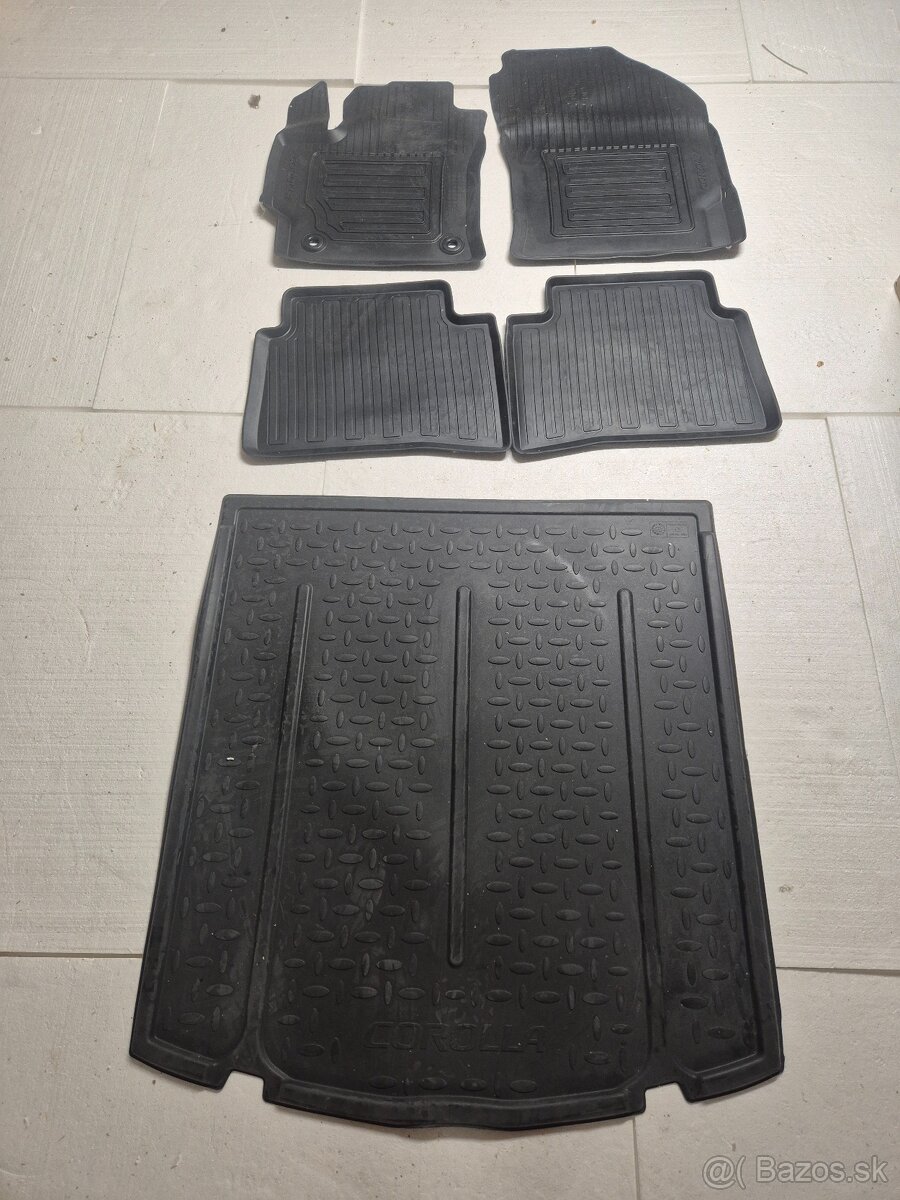 Gumené koberčeky Toyota Corolla TS