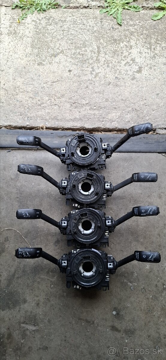 Podvolantový krúžok s páčkami Škoda Octavia 3