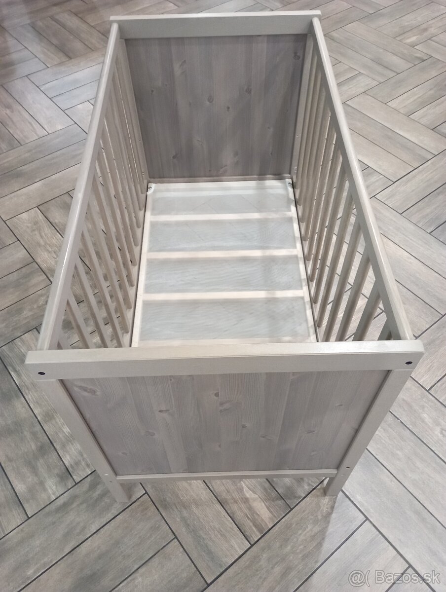 Detská postielka 125 x 67 x 85 cm