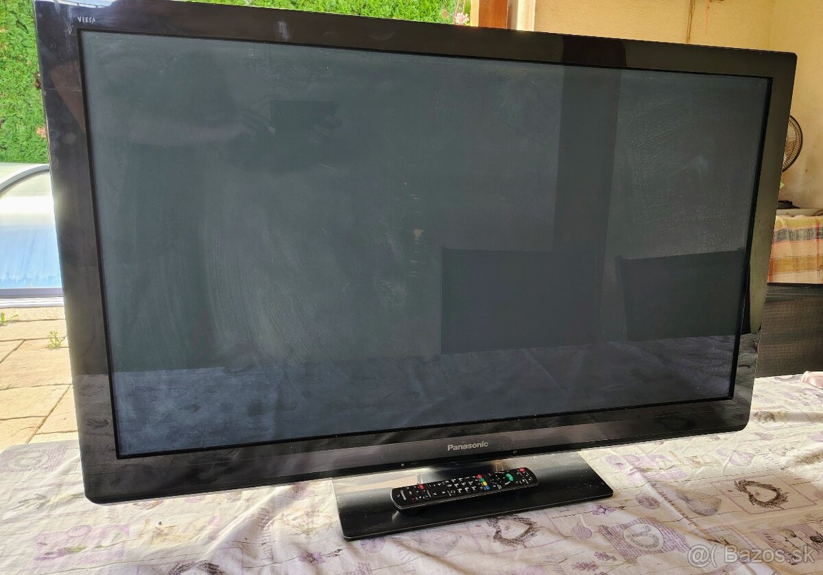 42" TV Panasonic TX-P42G30E