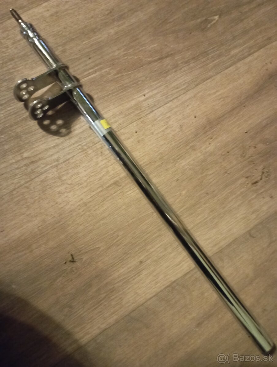 Volantovu tyč na motokaru